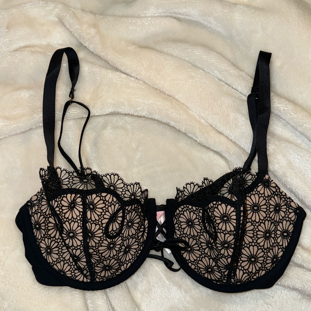 Victoria’s Secret Black Very Sexy Balconnet Bra